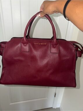 Poppy & Peonies Uptown Tote in Berry
